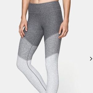 Outdoor voices 7/8 spring leggings LIKE NEW.